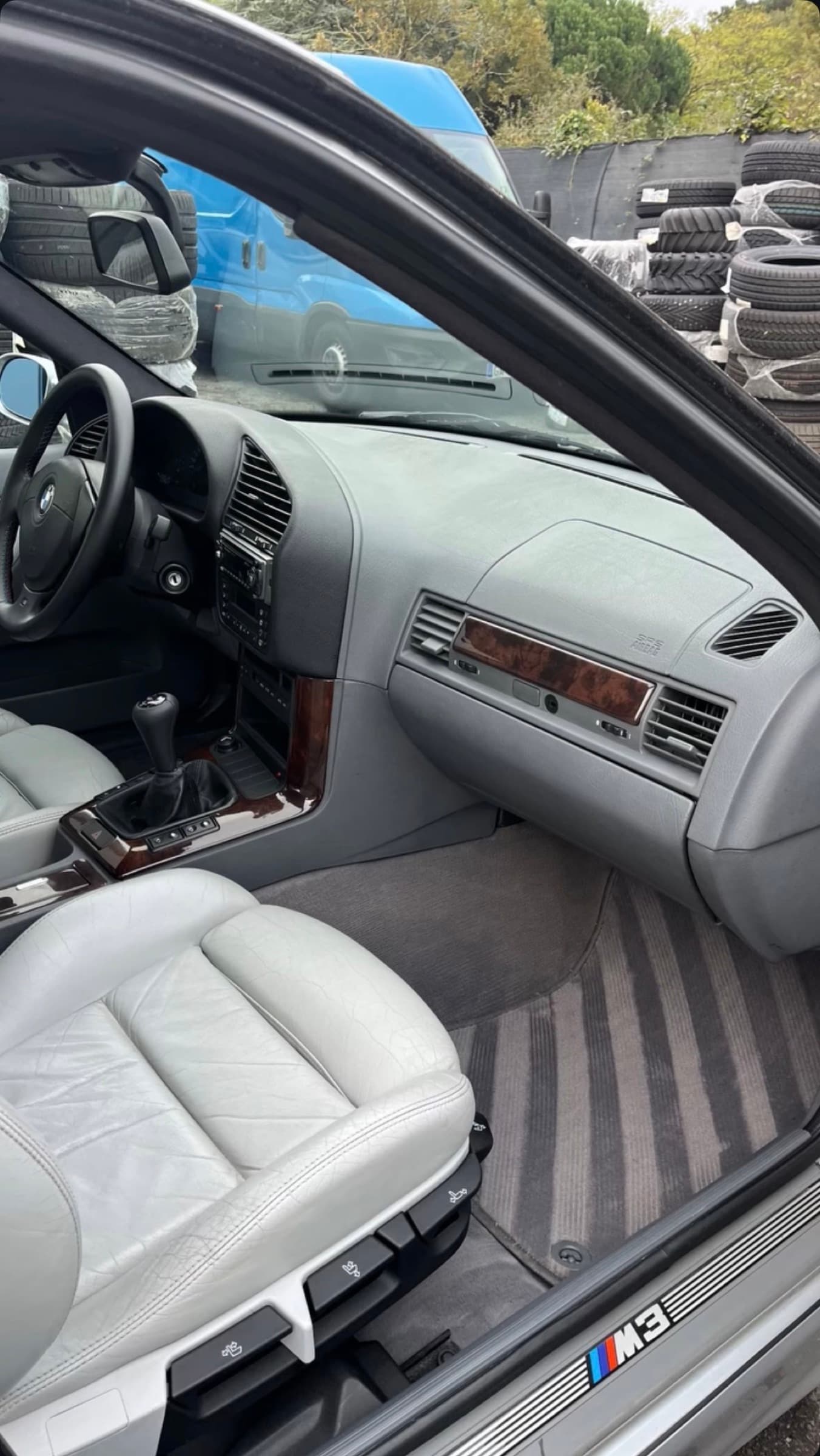 BMW M3 — nettoyage intérieur à Angers